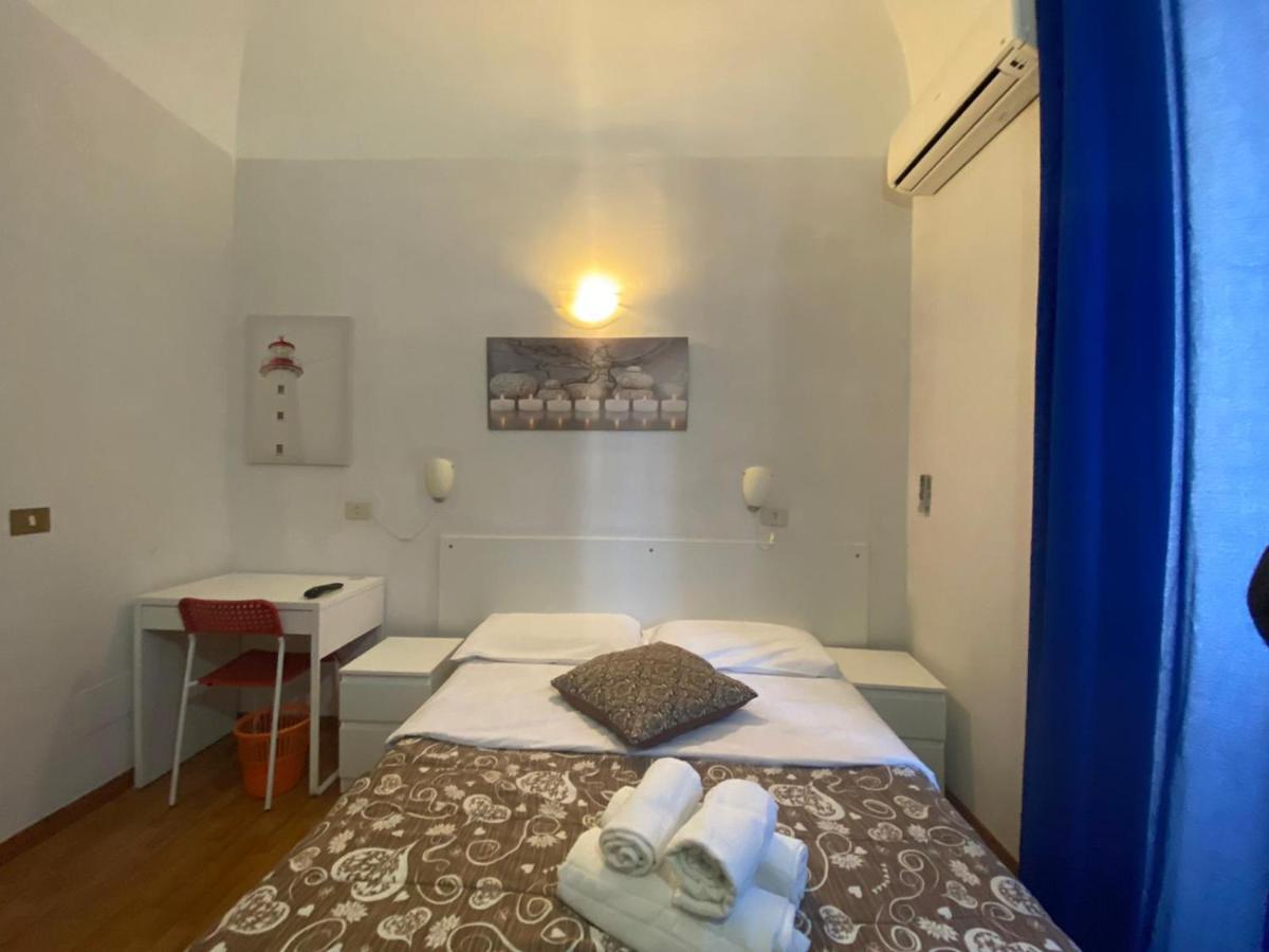 Auberge de jeunesse Freedom Traveller à Rome Extérieur photo
