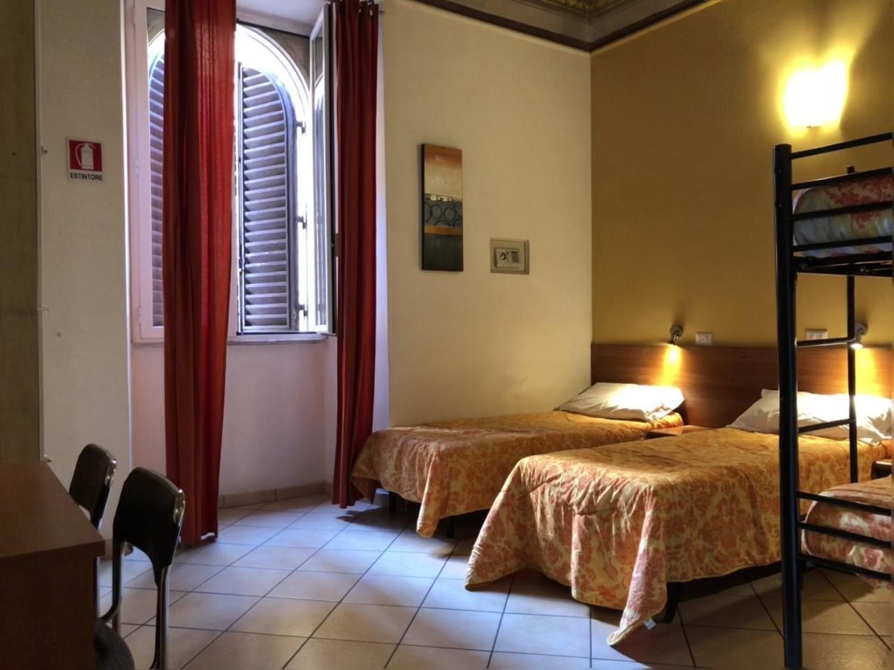 Auberge de jeunesse Freedom Traveller à Rome Extérieur photo