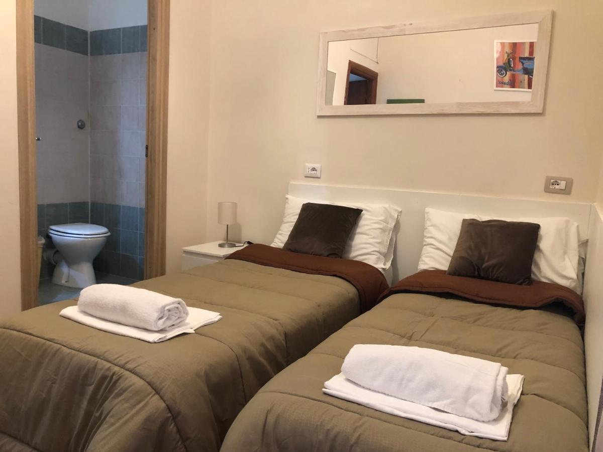 Auberge de jeunesse Freedom Traveller à Rome Extérieur photo